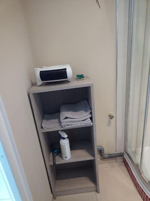 Charmant 2 Pieces A Aubenas 2Etoiles Apartment Екстериор снимка