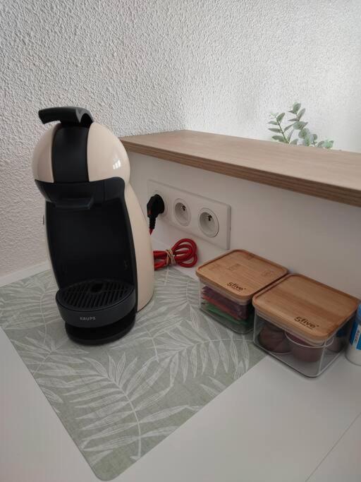 Charmant 2 Pieces A Aubenas 2Etoiles Apartment Екстериор снимка